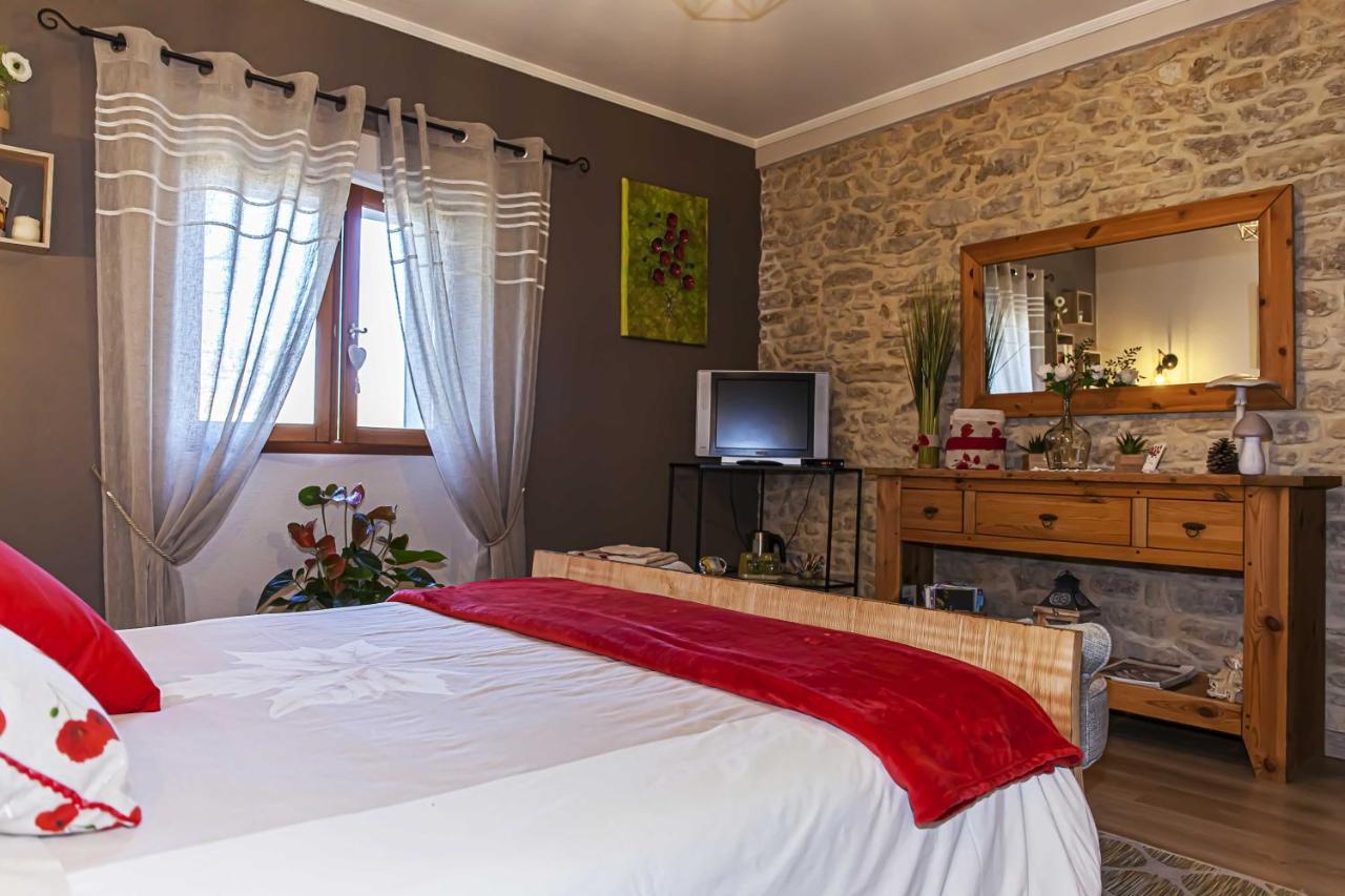 ル・ポンテ Mas Des Rabasses Bed & Breakfast エクステリア 写真